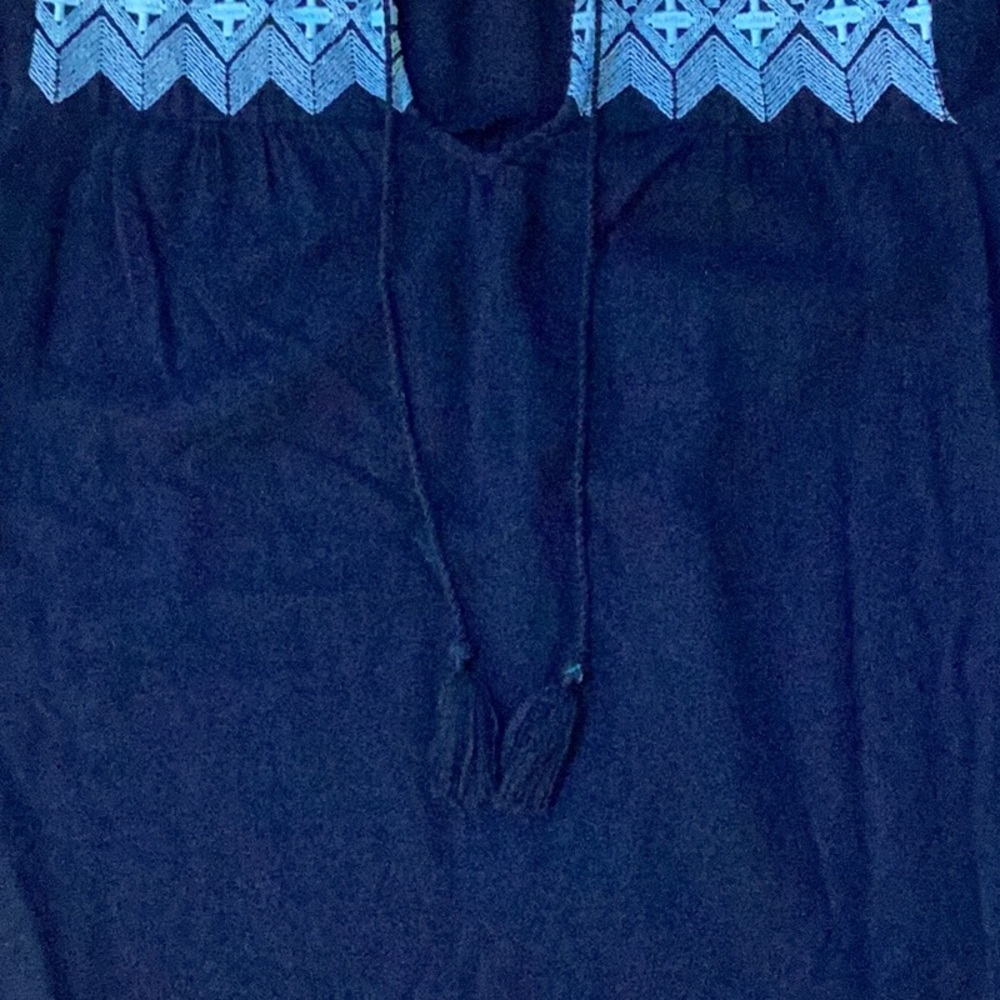 Old Navy Embroidered Peasant Blouse, size small tall - Picture 5 of 11